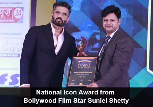 National Icon Award from Suniel Shetty